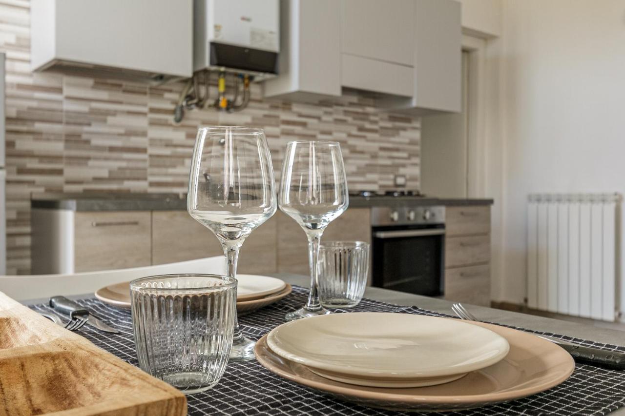 Al 33 Di Via Roma - Apartments 카르다노알캄포 외부 사진