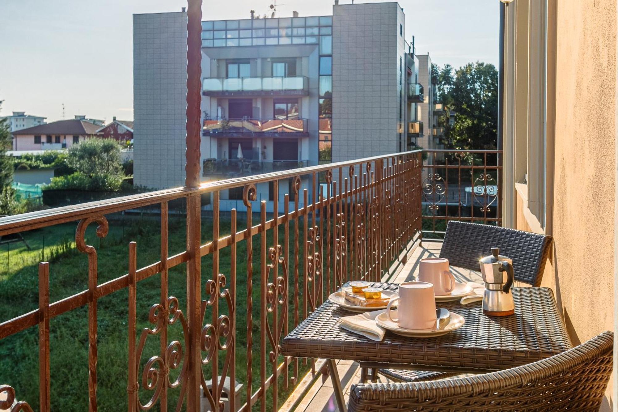 Al 33 Di Via Roma - Apartments 카르다노알캄포 외부 사진